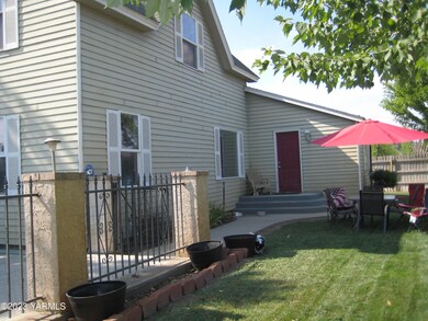 2600 S Euclid shady front