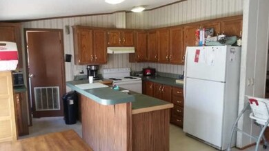 204 Quarry St, Shelbyville, TN 37160 - photo 2