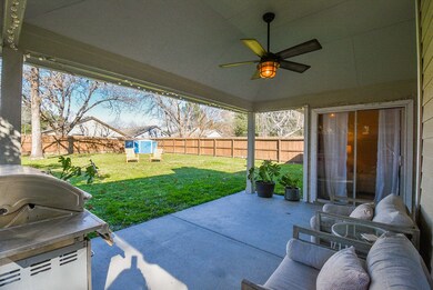 8635 Sparkling Springs Dr, Houston, TX 77095 - photo 3