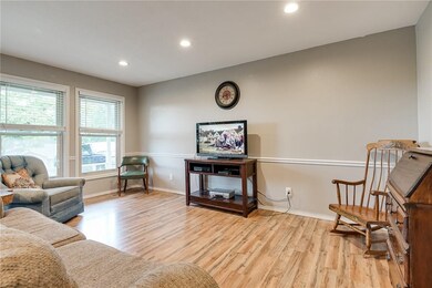 6 Wembly Cir, Bella Vista, AR 72715 - photo 3