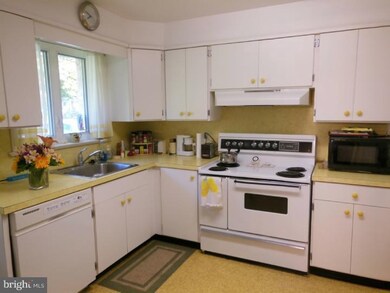 1107 Clover Hill Rd, Wynnewood, PA 19096 - photo 6