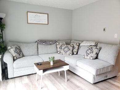 53 Olde Colonial Dr unit 2, Gardner, MA 01440 - photo 3