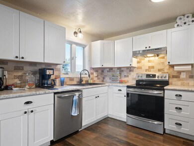 4121 Altamont Dr, Klamath Falls, OR 97603 - photo 6