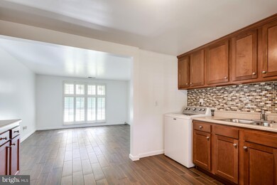 2415 Alma Rd, Halethorpe, MD 21227 - photo 4