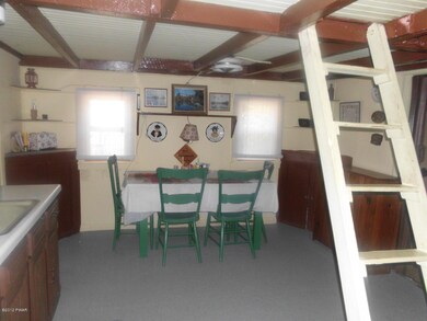 157 Pecks Pond Rd, Dingmans Ferry, PA 18328 - photo 4