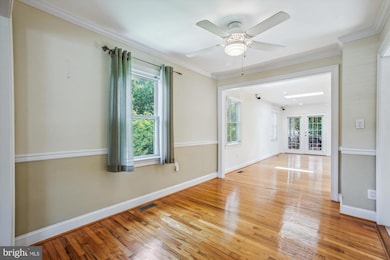 2605 Popkins Ln, Alexandria, VA 22306 - photo 7