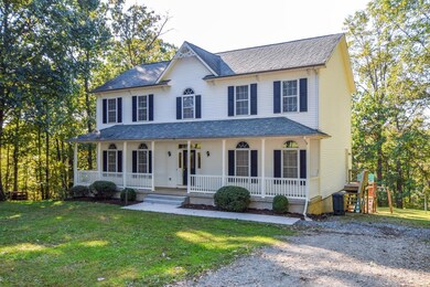 2011 Lovers Ln Vinton VA 24179-large-003