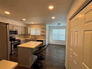 7934 Woodland Pine Dr, Houston, TX 77040 - photo 5