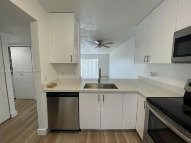 8700 N Sherman Cir unit 501, Miramar, FL 33025 - photo 5