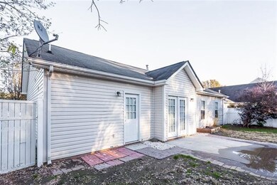 781 Sir Raleigh Dr, Concord, NC 28025 - photo 2