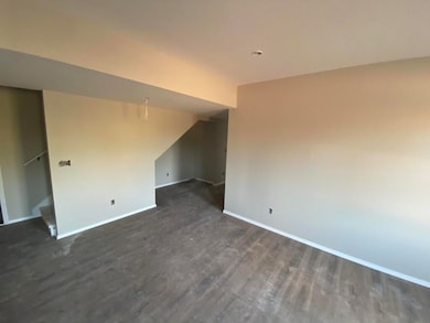 2132 Jamestown - Ozark