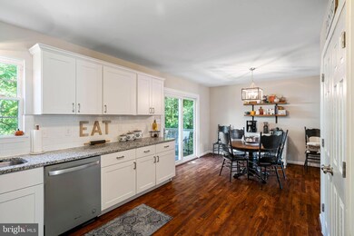 7502 Elmores Ln, Warrenton, VA 20187 - photo 5