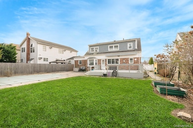 3861 Wilburne Ave, Seaford, NY 11783 - photo 7