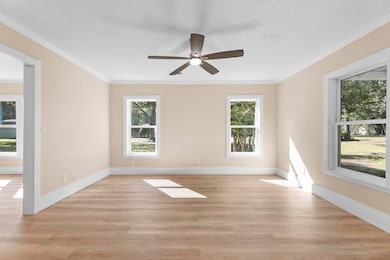 136 West St, Moncks Corner, SC 29461 - photo 7