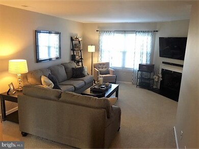 222 Windsor Ct unit 222, Glen Mills, PA 19342 - photo 3