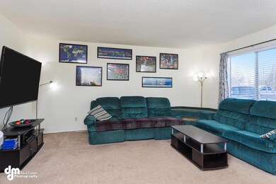 265 Fall Leaf Circle Anchorage AK 99504