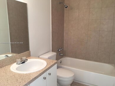 437 Executive Center Dr unit 209, West Palm Beach, FL 33401 - photo 4