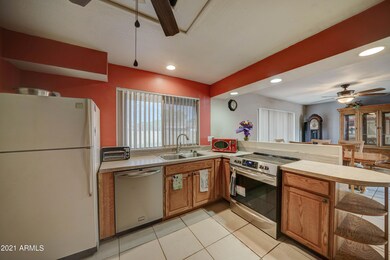 9837 N 37th Dr-7