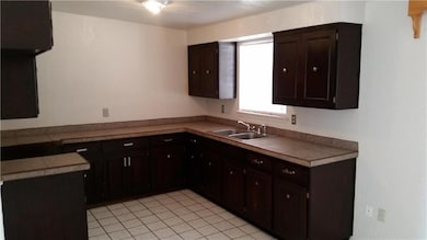 7920 Broadway Dr, El Paso, TX 79915 - photo 6