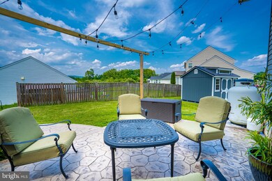 654 Bentley Dr, Inwood, WV 25428 - photo 7