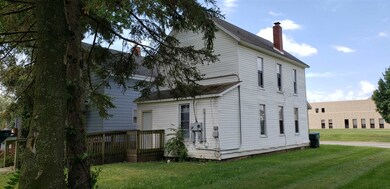 712 N Walnut St, Muncie, IN 47305 - photo 2