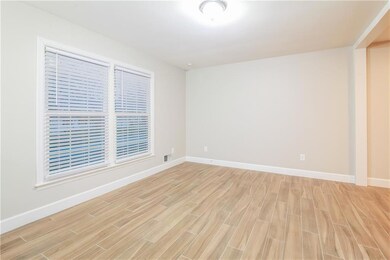 509 S Adams St, Raymore, MO 64083 - photo 5