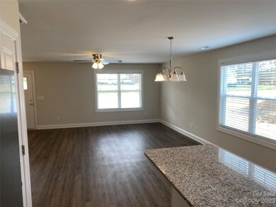 413 Chambers St, Statesville, NC 28677 - photo 6