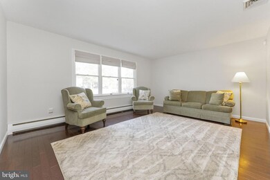 865 Elm St, Hatfield, PA 19440 - photo 4