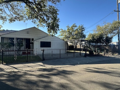 1430 E 7th St, Stockton, CA 95206 - photo 2