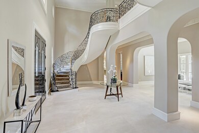 210 Millbrook St, Houston, TX 77024 - photo 4