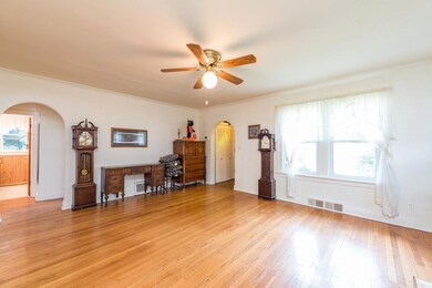 914 N Mcaree Rd, Waukegan, IL 60085 - photo 7