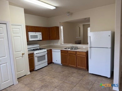 200 Utterback unit A, Kyle, TX 78640 - photo 6