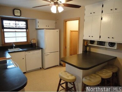 458 16th St, Red Wing, MN 55066 - photo 5