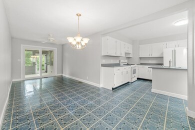 18 Varnum Rd, Dracut, MA 01826 - photo 3