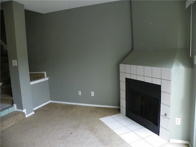 11901 Swearingen Dr unit 15C, Austin, TX 78758 - photo 5