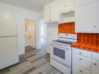 1410 Merrill St-112