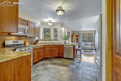 Gorgeous Kitchen, Granite Countertops, Wooden Cabi