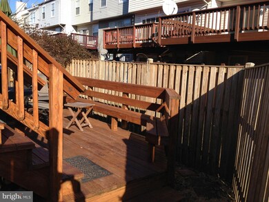 13336 Burkitts Rd, Fairfax, VA 22033 - photo 3