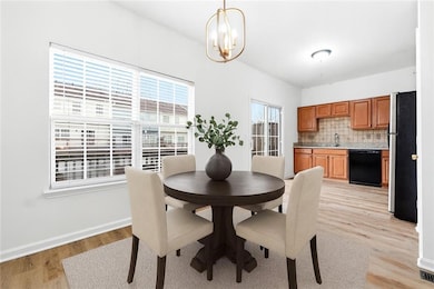 704 Breeze Ln, Woodstock, GA 30188 - photo 4