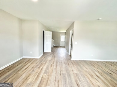 736 Wheel House Ln unit B, Monroe, GA 30655 - photo 5