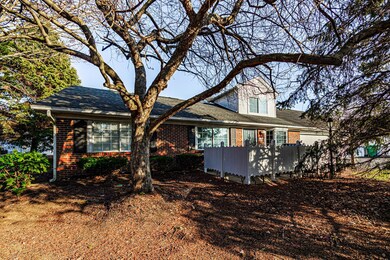 4430 Drycott St 011