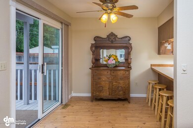 Dining Area w/ BBar