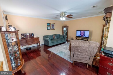 8209 Crossbrook Ct unit 202, Lorton, VA 22079 - photo 6