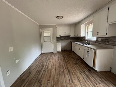 39AD6FF0-DD82-47AD-932E-E9156716B3F2