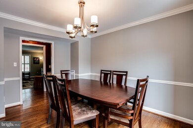 6829 Mclean Province Cir, Falls Church, VA 22043 - photo 7