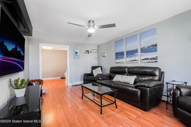 286 Brighton St, Staten Island, NY 10307 - photo 3