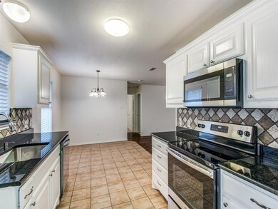 152 Avondale Ave, Azle, TX 76020 - photo 6