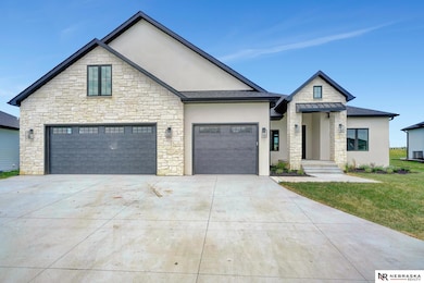 3600 Tree Line Dr, Lincoln, NE 68516 - photo 4