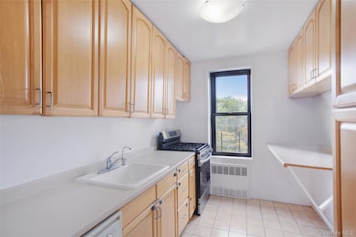 224-24 Union Turnpike unit 6 G, Oakland Gardens, NY 11364 - photo 5