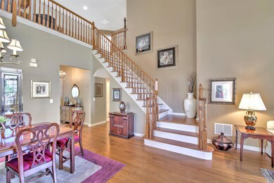 04-FOYER